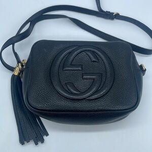 Gucci Black pebbled leather Soho Disco camera bag with tassel Rare